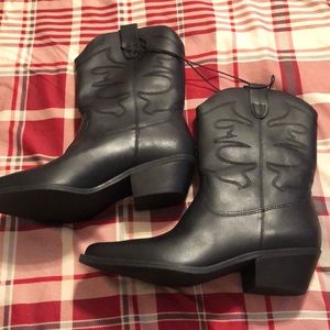 Steve Madden Ladies Western Boots